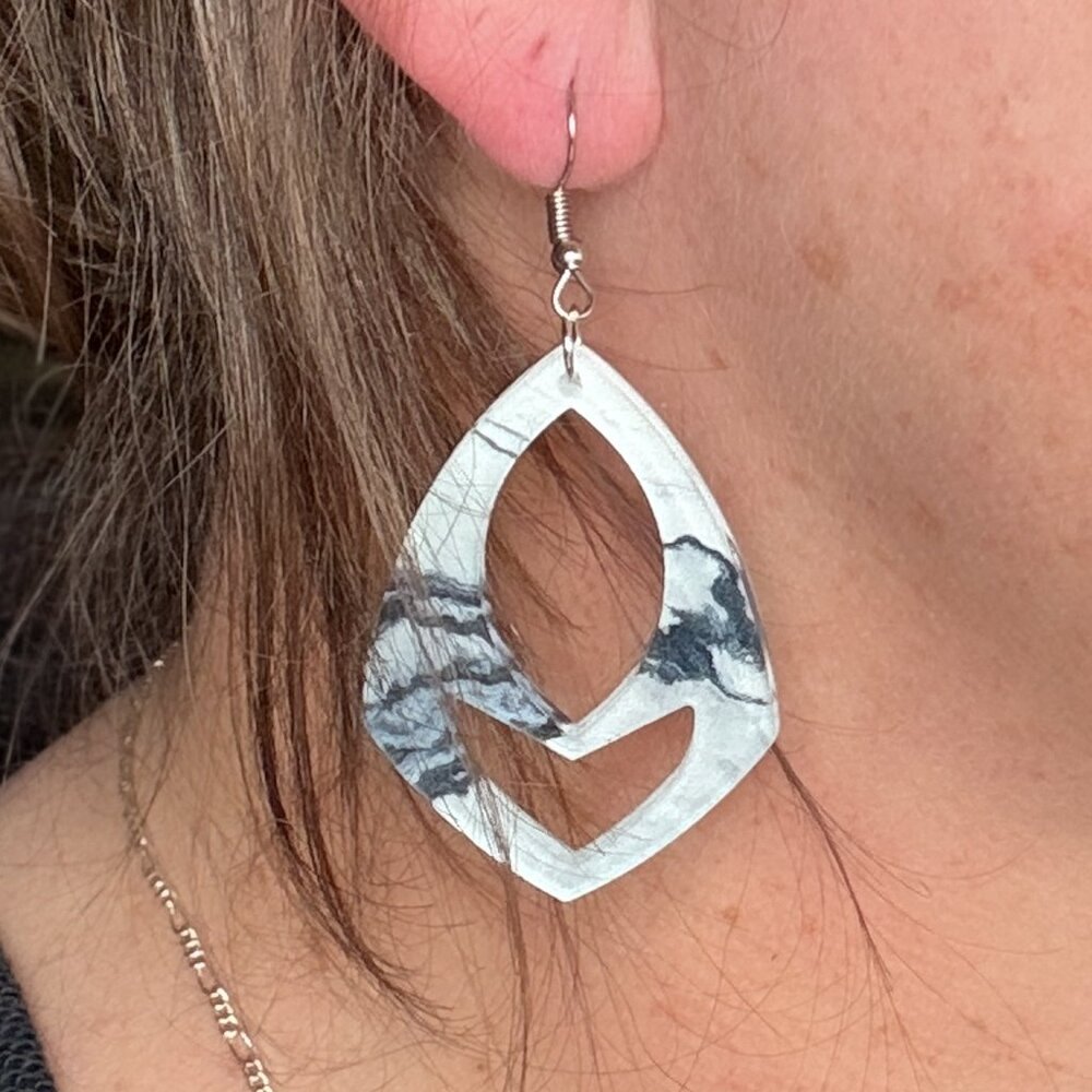 White Marble Acrylic Earrings – Lightweight Geometric Dangles – Modern Teardrop - Picture 3 of 3